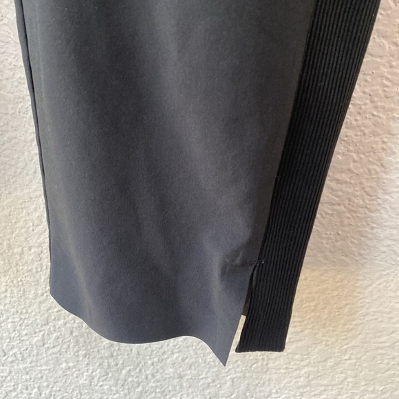 Athleta Women's Black Brooklyn Ankle Casual Travel Pant Sz 8 - Picture 4 of 9